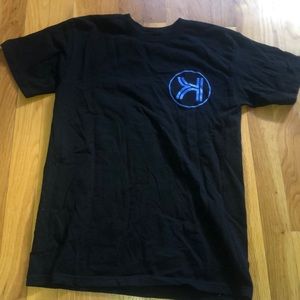 Black short sleeve with blue details!!